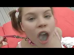 Madre borracha. el tipo trio español xxx se levantó.